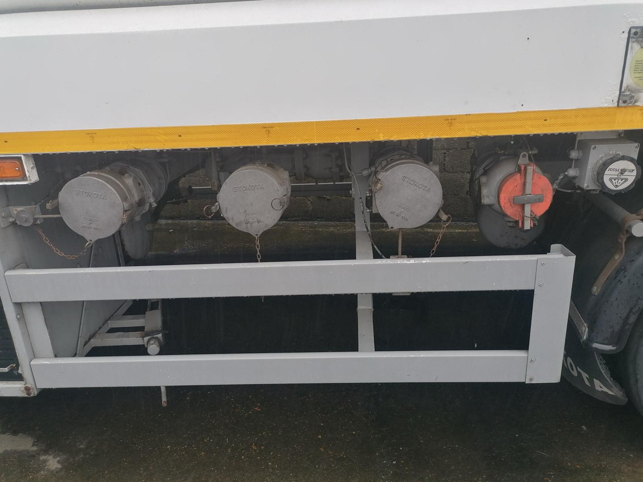 STOKOTA 20000 L, BOTTOM and TOP LOADING - Remorque citerne: photos 5 STOKOTA 20000 L, BOTTOM and TOP LOADING - Remorque citerne: photos 5
