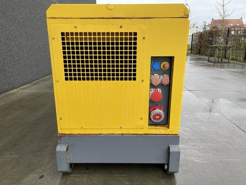 Atlas-Copco QAS 100 - Groupe électrogène: photos 4 Atlas-Copco QAS 100 - Groupe électrogène: photos 4