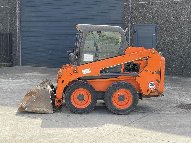 Bobcat S 450 - Chargeuse sur pneus: photos 4 Bobcat S 450 - Chargeuse sur pneus: photos 4