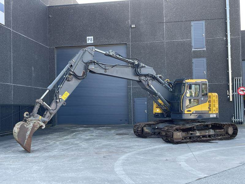 Volvo ECR 235 DL - Pelle sur chenille: photos 1 Volvo ECR 235 DL - Pelle sur chenille: photos 1