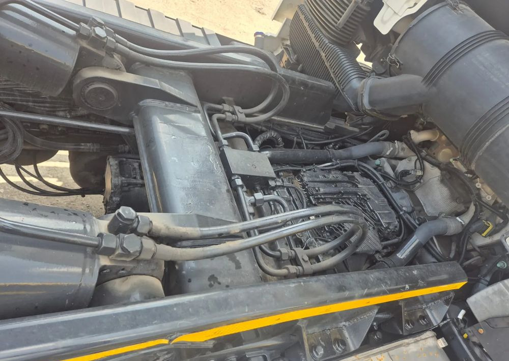 Camion ampliroll MAN TGX 26-460 Hakowiec oś skrętna: photos 8 Camion ampliroll MAN TGX 26-460 Hakowiec oś skrętna: photos 8