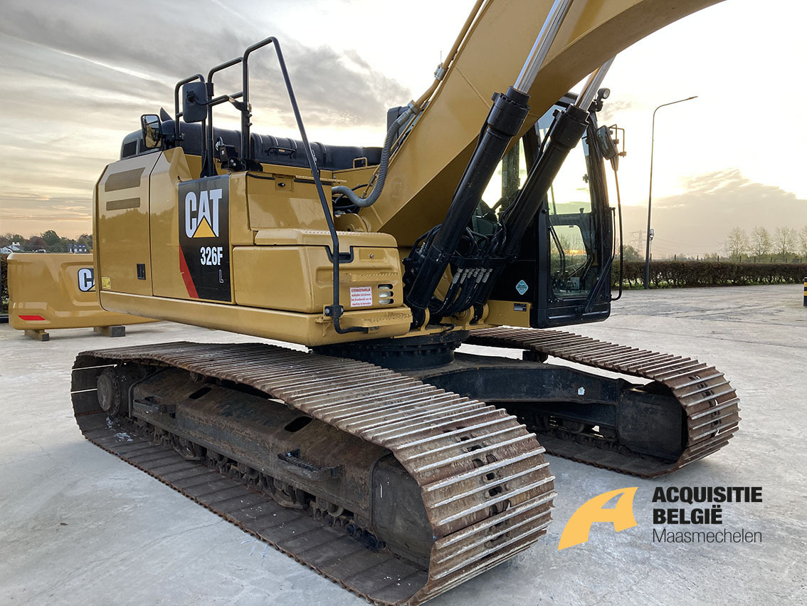 CATERPILLAR 326FL - Pelle sur chenille: photos 5 CATERPILLAR 326FL - Pelle sur chenille: photos 5