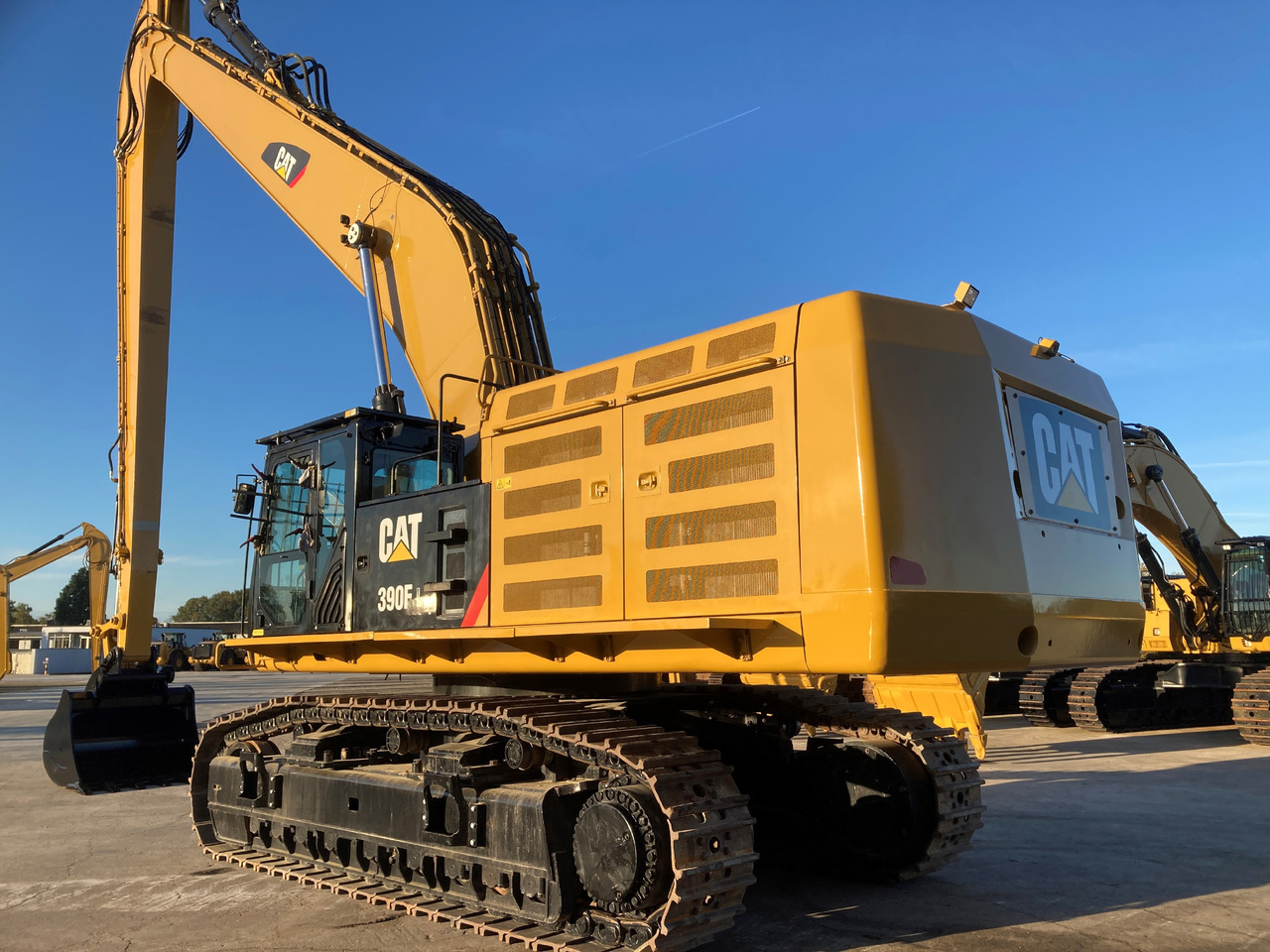 CATERPILLAR 390F Long Reach (coming in) - Pelle sur chenille: photos 2 CATERPILLAR 390F Long Reach (coming in) - Pelle sur chenille: photos 2