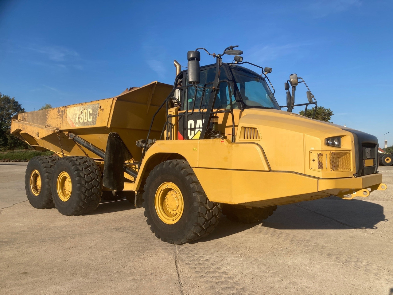 CATERPILLAR 730C - Tombereau articulé: photos 4 CATERPILLAR 730C - Tombereau articulé: photos 4