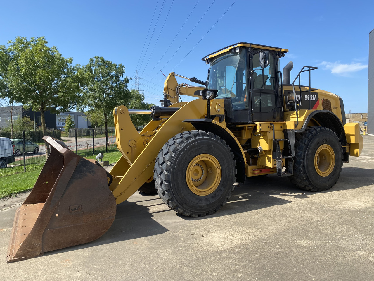 CATERPILLAR 962M - Chargeuse sur pneus: photos 2 CATERPILLAR 962M - Chargeuse sur pneus: photos 2