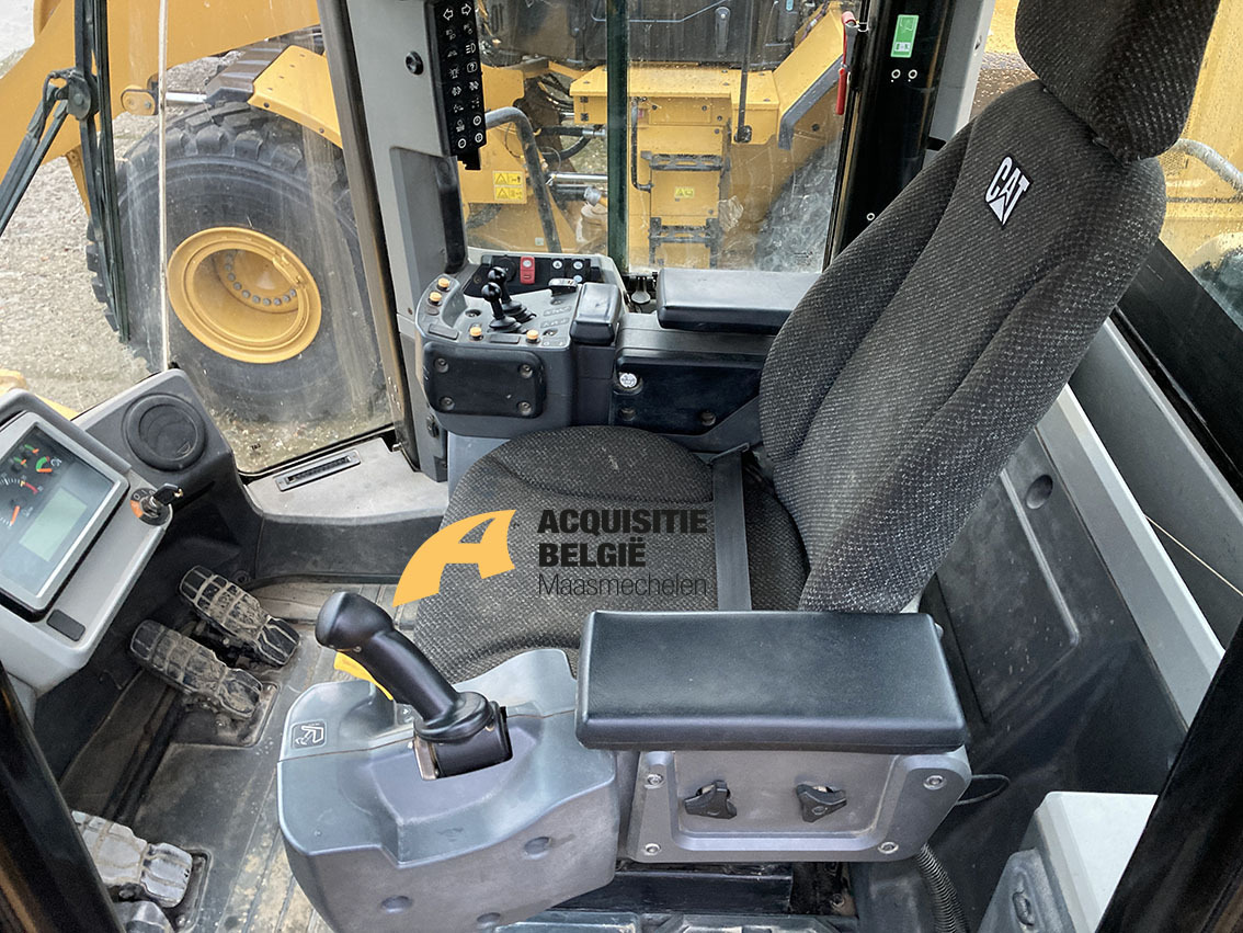 Chargeuse sur pneus CATERPILLAR 966M: photos 7