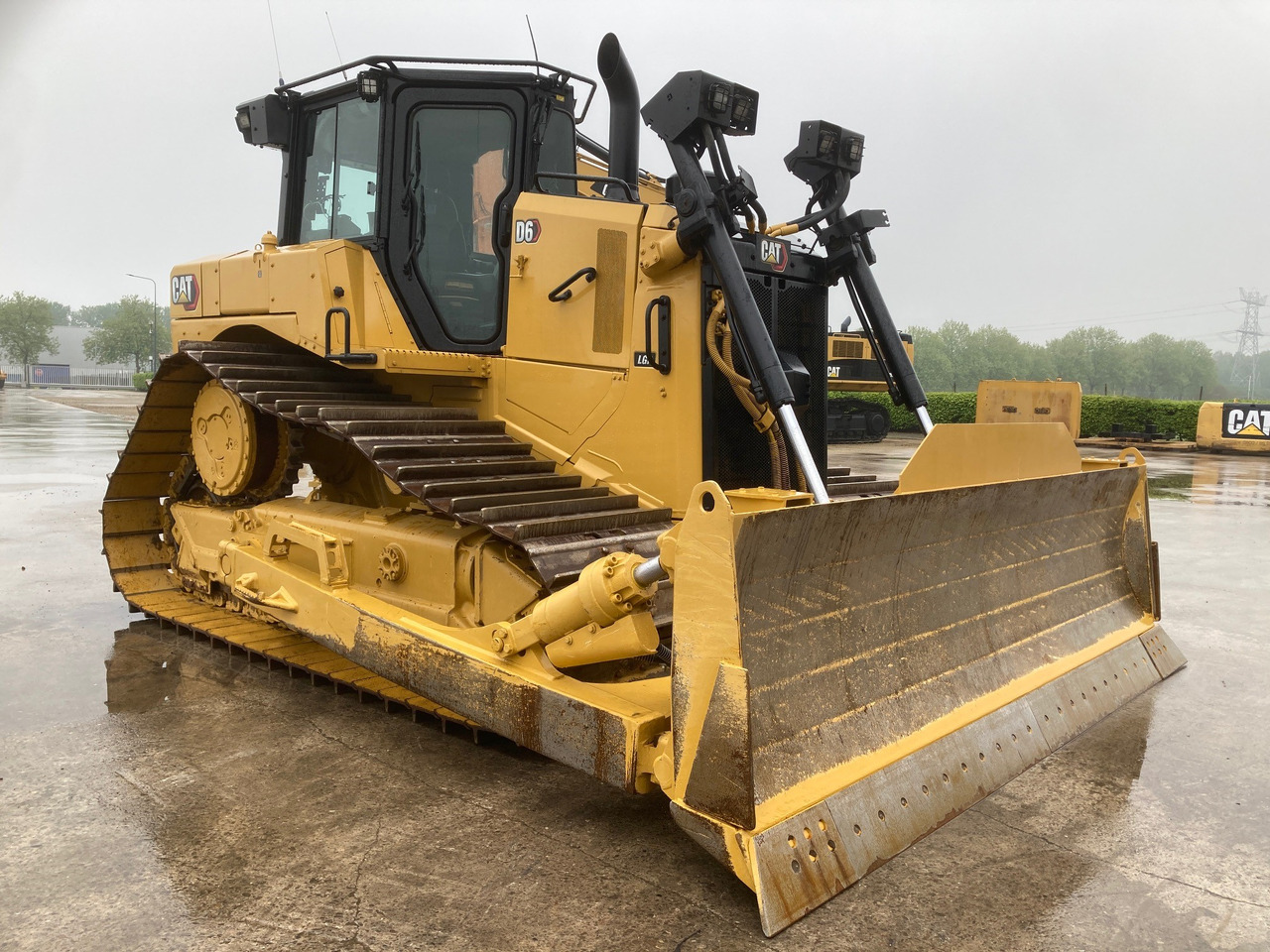 CATERPILLAR D6 LGP - Bulldozer: photos 4 CATERPILLAR D6 LGP - Bulldozer: photos 4