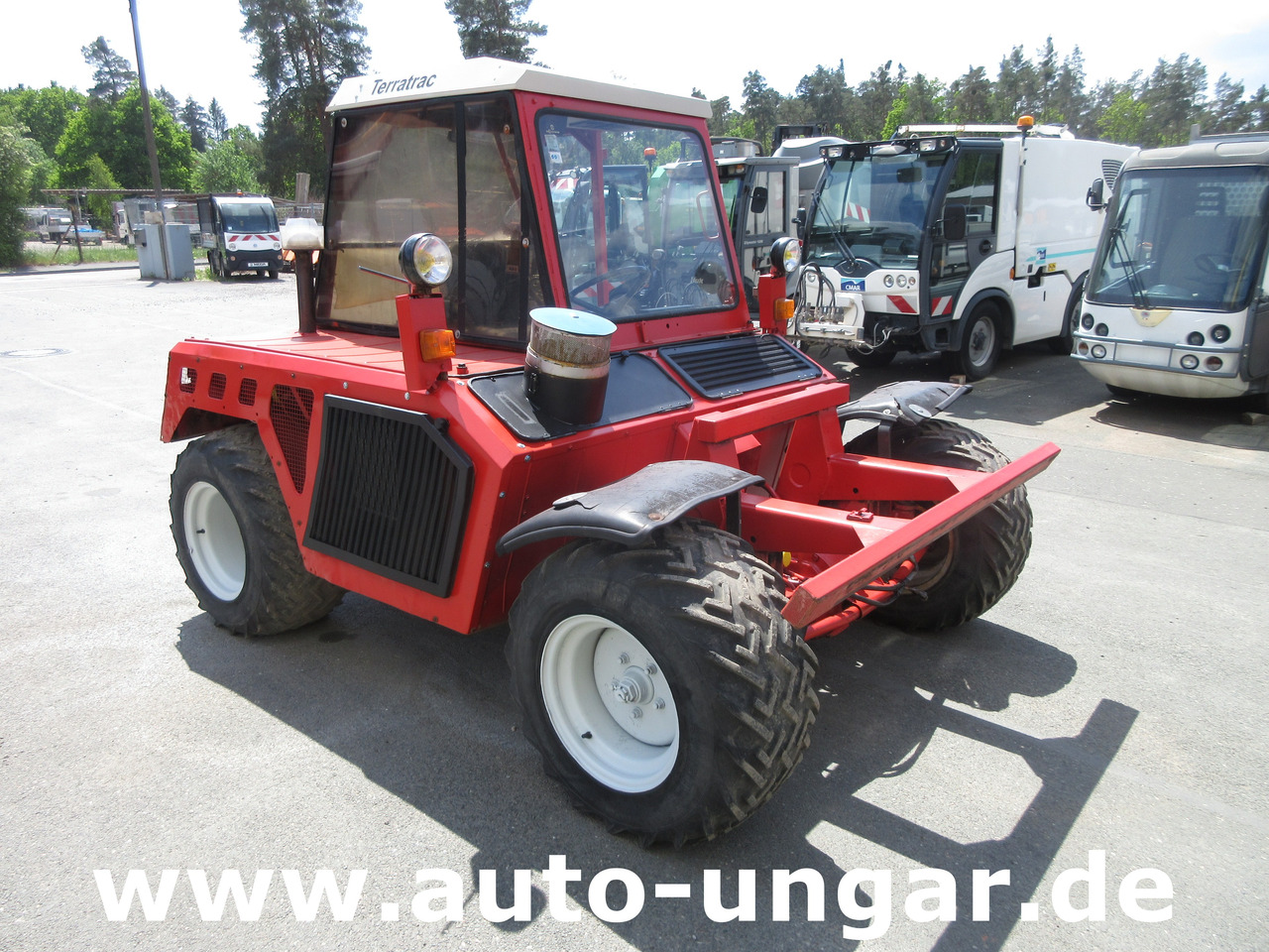 Aebi Terratrac TT88 Bergtraktor Metrac 4x4 Hydrostat 2x Zapfwelle Heckhydraulik - Tracteur agricole: photos 1 Aebi Terratrac TT88 Bergtraktor Metrac 4x4 Hydrostat 2x Zapfwelle Heckhydraulik - Tracteur agricole: photos 1