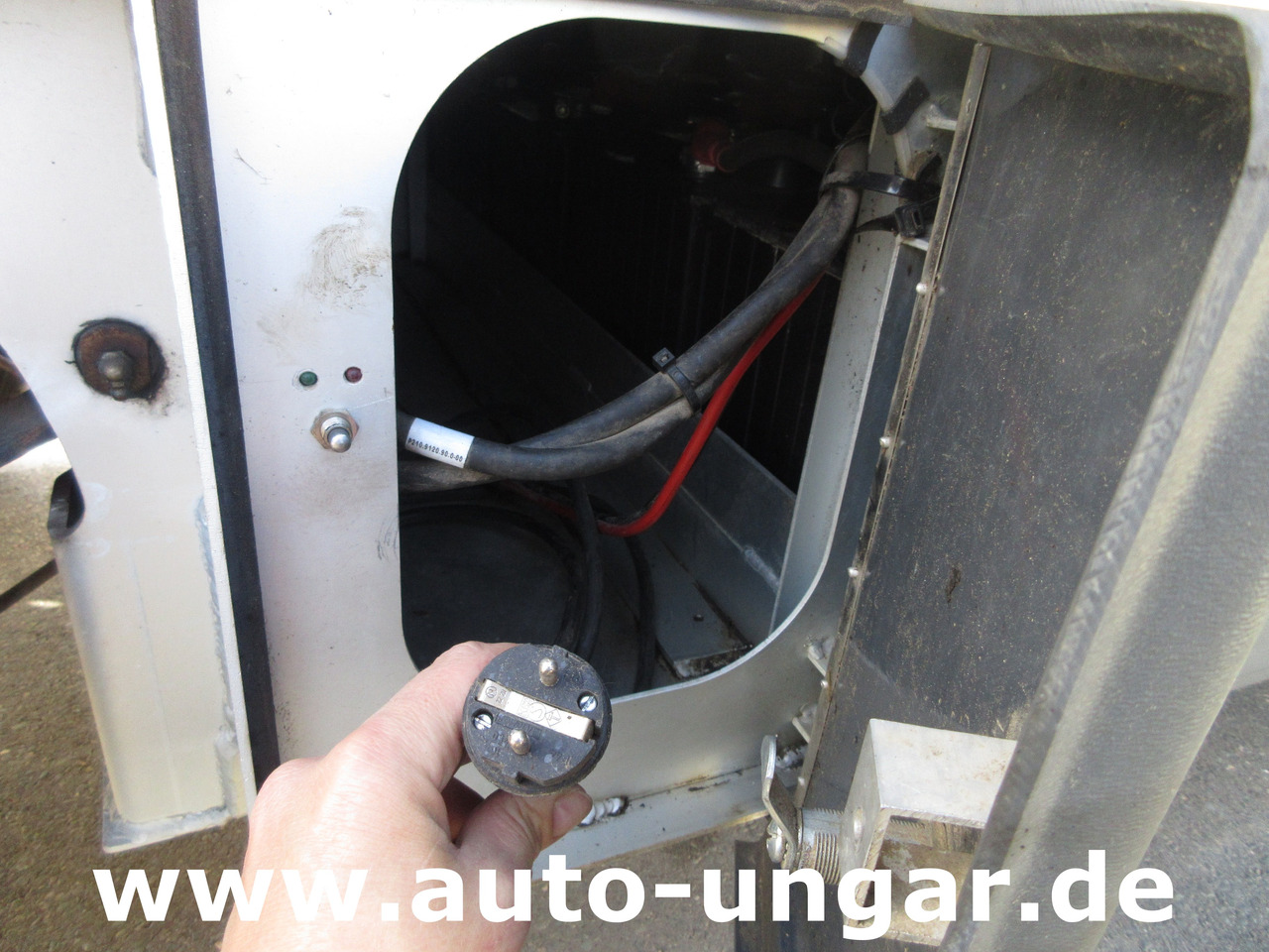 Utilitaire électrique compact Esagono Energia Geco Golia Elektro Transporter Divaco Pritsche Kommunalfahrzeug: photos 19 Utilitaire électrique compact Esagono Energia Geco Golia Elektro Transporter Divaco Pritsche Kommunalfahrzeug: photos 19