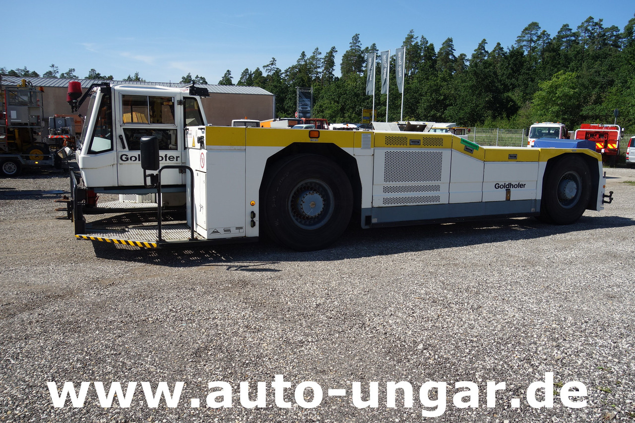GOLDHOFER AST-1 A500 Baujahr 1999 Push-Back towbarless Pushback Liebherr used GSE - Tracteur d'avions: photos 4 GOLDHOFER AST-1 A500 Baujahr 1999 Push-Back towbarless Pushback Liebherr used GSE - Tracteur d'avions: photos 4