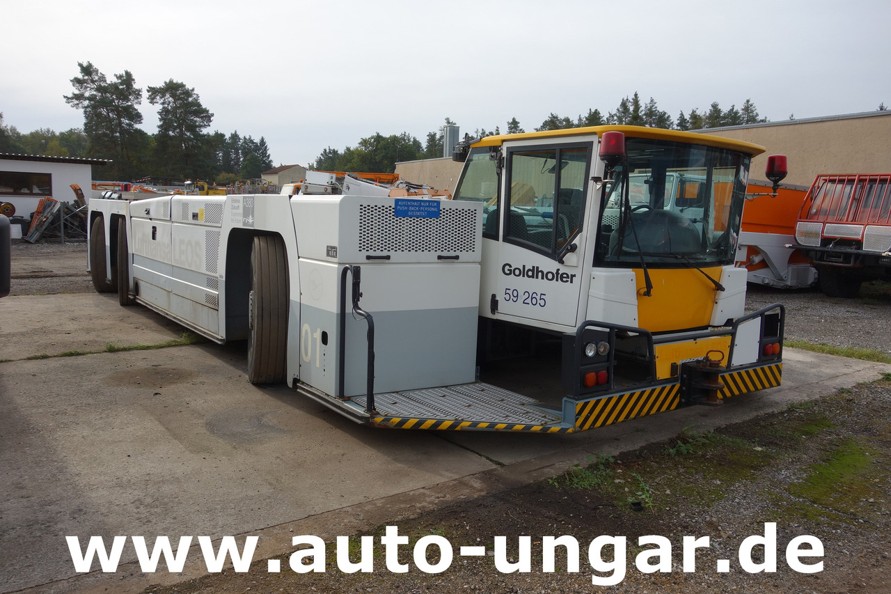 Goldhofer AST-1X 1360 Allradlenkung 6x6 towbarless Pushback Airbus A380 Deutz TCD 2015 V08 - 1.360PS - Tracteur d'avions: photos 1 Goldhofer AST-1X 1360 Allradlenkung 6x6 towbarless Pushback Airbus A380 Deutz TCD 2015 V08 - 1.360PS - Tracteur d'avions: photos 1