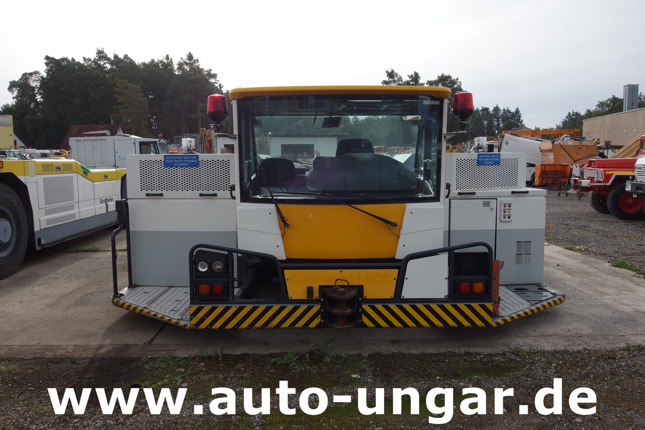 Goldhofer AST-1X 1360 Allradlenkung 6x6 towbarless Pushback Airbus A380 Deutz TCD 2015 V08 - 1.360PS - Tracteur d'avions: photos 2 Goldhofer AST-1X 1360 Allradlenkung 6x6 towbarless Pushback Airbus A380 Deutz TCD 2015 V08 - 1.360PS - Tracteur d'avions: photos 2