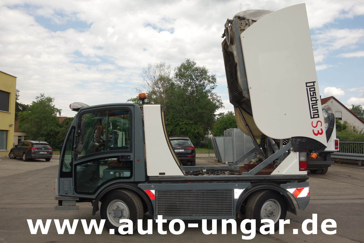 Boschung S3 Wasserfass Kipper 4-Rad-Lenkung Multicar Kommunalfahrzeug Geräteträger - Véhicule de voirie/ Spécial: photos 3 Boschung S3 Wasserfass Kipper 4-Rad-Lenkung Multicar Kommunalfahrzeug Geräteträger - Véhicule de voirie/ Spécial: photos 3