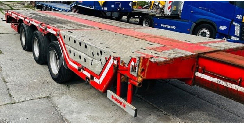 Bodex - Semi-remorque surbaissé: photos 1 Bodex - Semi-remorque surbaissé: photos 1