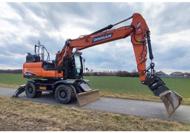 Doosan 18.6t DX170 W-7 (DEVELON) - Pelle sur pneus: photos 3 Doosan 18.6t DX170 W-7 (DEVELON) - Pelle sur pneus: photos 3