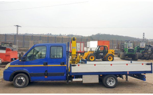 Iveco 50C18 Daily 3.D 16V +Effer - Fourgon plateau, Utilitaire double cabine: photos 4 Iveco 50C18 Daily 3.D 16V +Effer - Fourgon plateau, Utilitaire double cabine: photos 4