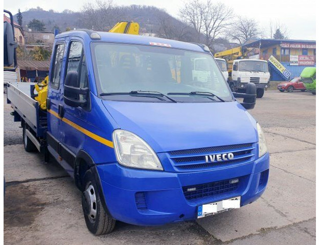 Iveco 50C18 Daily 3.D 16V +Effer - Fourgon plateau, Utilitaire double cabine: photos 2 Iveco 50C18 Daily 3.D 16V +Effer - Fourgon plateau, Utilitaire double cabine: photos 2