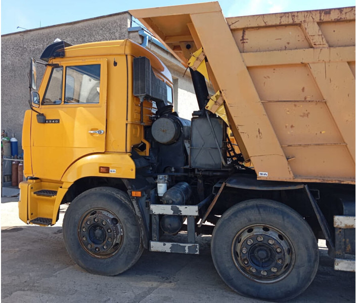 Kamaz 8x4 dumper 17m3 - Camion benne: photos 4 Kamaz 8x4 dumper 17m3 - Camion benne: photos 4