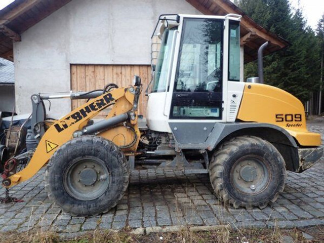 Liebherr L 509 Speeder - Chargeuse sur pneus: photos 1 Liebherr L 509 Speeder - Chargeuse sur pneus: photos 1