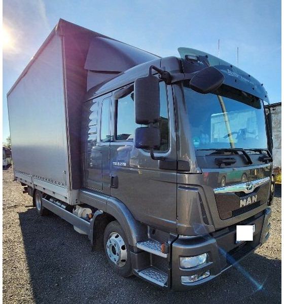 MAN TGL 8.220 (7.5t na 5.8m) air luft miachy - Camion à rideaux coulissants: photos 1 MAN TGL 8.220 (7.5t na 5.8m) air luft miachy - Camion à rideaux coulissants: photos 1