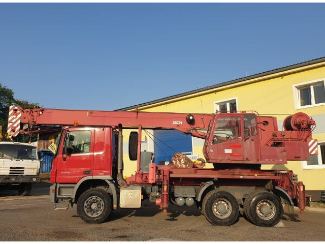 Mercedes-Benz 6x4 Actros 3332K +20t (ČKD) AD 20.2 - Grue tout-terrain: photos 2 Mercedes-Benz 6x4 Actros 3332K +20t (ČKD) AD 20.2 - Grue tout-terrain: photos 2