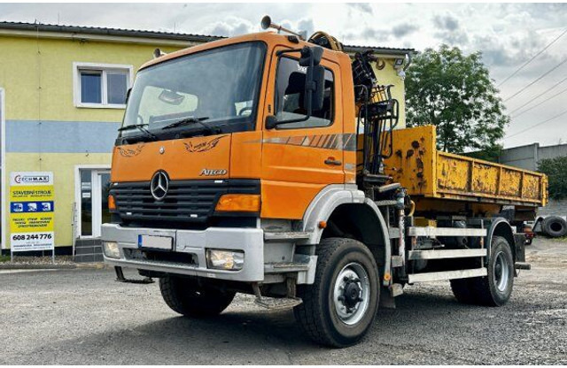 Mercedes-Benz Atego 1823 +HIAB - Camion ampliroll, Camion grue: photos 1 Mercedes-Benz Atego 1823 +HIAB - Camion ampliroll, Camion grue: photos 1