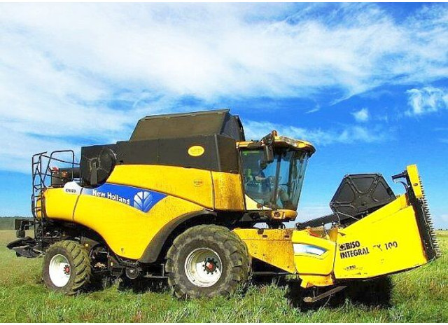 New Holland CR 980 (351) +BISO: VX 750 Crop Ranger +CX100 - Moissonneuse-batteuse: photos 1 New Holland CR 980 (351) +BISO: VX 750 Crop Ranger +CX100 - Moissonneuse-batteuse: photos 1