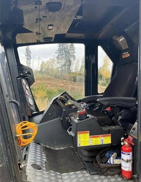 PrimeTech PT300 FAE 12t - Broyeur forestier: photos 5 PrimeTech PT300 FAE 12t - Broyeur forestier: photos 5