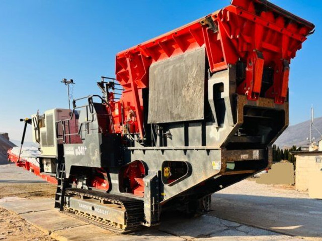 Sandvik QJ 341+ (51t mobil) - Concasseur à mâchoires: photos 1 Sandvik QJ 341+ (51t mobil) - Concasseur à mâchoires: photos 1