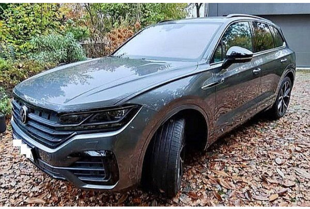 Voiture Volkswagen Touareg 3.0 TDi R-line 4-motion: photos 7