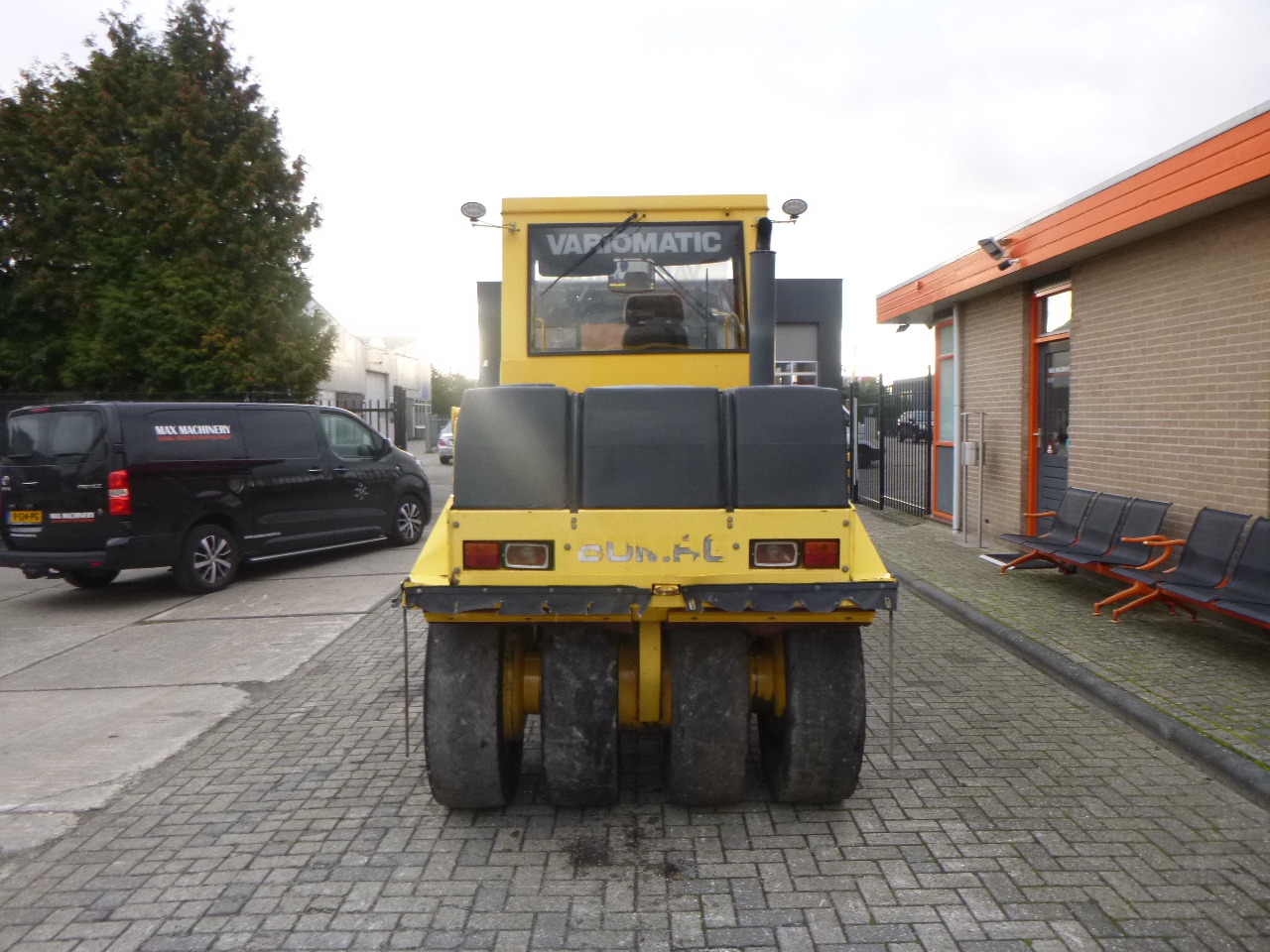 BOMAG BW151AC-2 - Compacteur mixte: photos 4 BOMAG BW151AC-2 - Compacteur mixte: photos 4