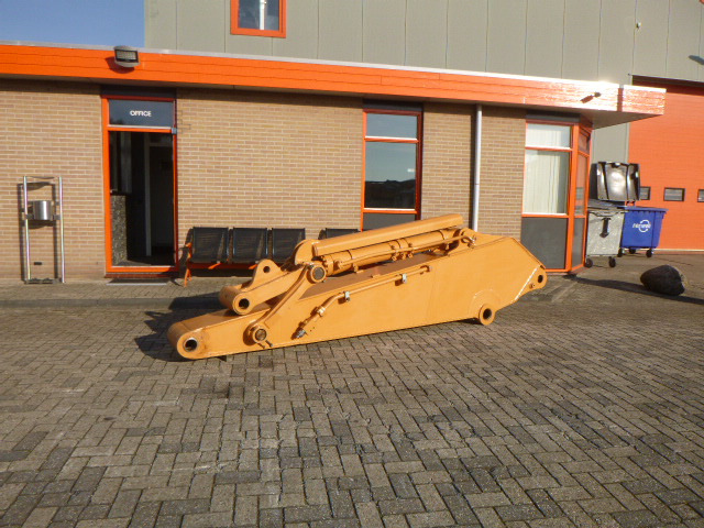 CASE CX330/CX350 - Flèche pour Pelle: photos 1 CASE CX330/CX350 - Flèche pour Pelle: photos 1