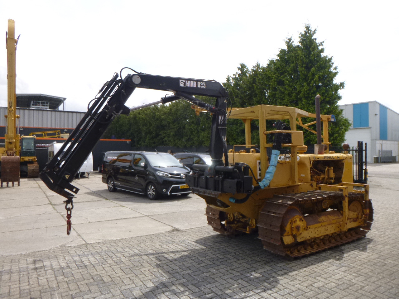 CATERPILLAR D4D - Poseur de canalisations: photos 1 CATERPILLAR D4D - Poseur de canalisations: photos 1