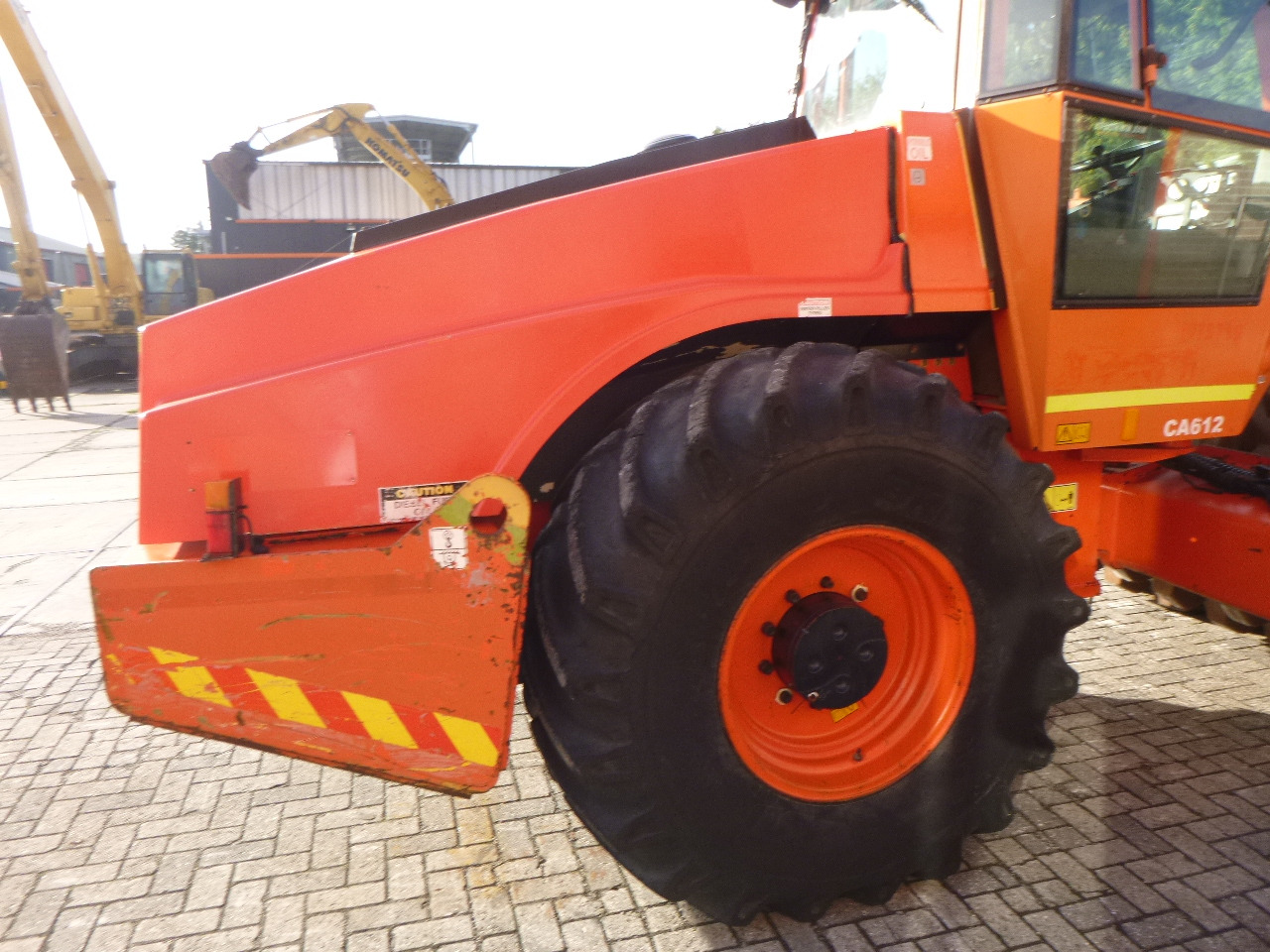 Compacteur à pieds de mouton/ Monocylindre DYNAPAC CA612PD: photos 9