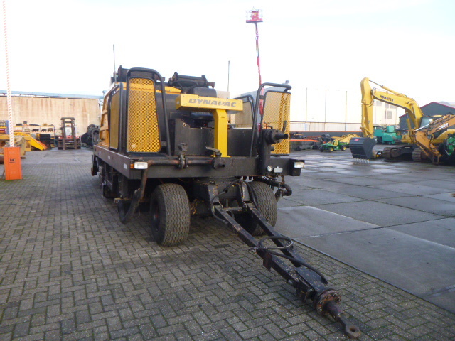 Travaux routiers DYNAPAC HR21  Chip Spreader: photos 5