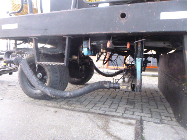 Travaux routiers DYNAPAC HR21  Chip Spreader: photos 17