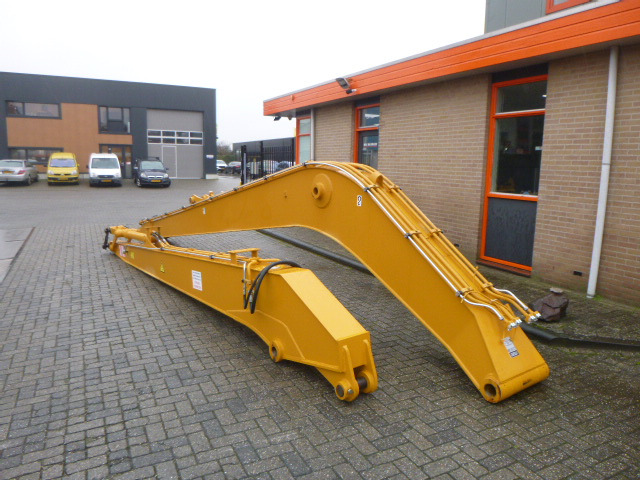 GEW Long reach KOMATSU PC210LC-10 & PC210LC-11 - Flèche pour Pelle: photos 3 GEW Long reach KOMATSU PC210LC-10 & PC210LC-11 - Flèche pour Pelle: photos 3