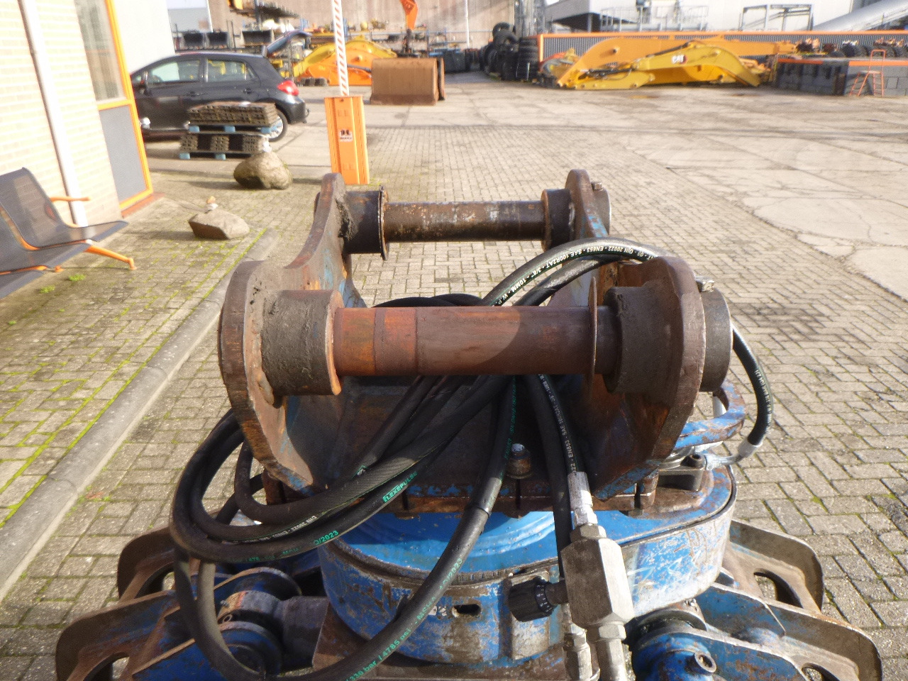 McQuaid Engineering 800 kg - Grappin pour Pelle: photos 4 McQuaid Engineering 800 kg - Grappin pour Pelle: photos 4