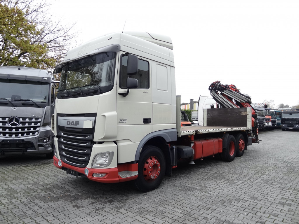 Daf XF440 6X2 Fassi 235 mit Jib bis 24.50 Meter - Camion grue, Camion plateau: photos 1 Daf XF440 6X2 Fassi 235 mit Jib bis 24.50 Meter - Camion grue, Camion plateau: photos 1