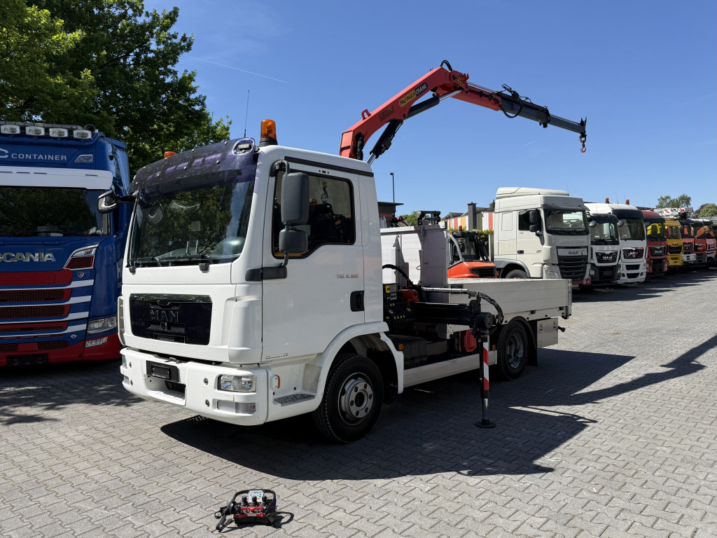 MAN TGL 8.180 Palfinger 6501 - Camion plateau, Camion grue: photos 1 MAN TGL 8.180 Palfinger 6501 - Camion plateau, Camion grue: photos 1