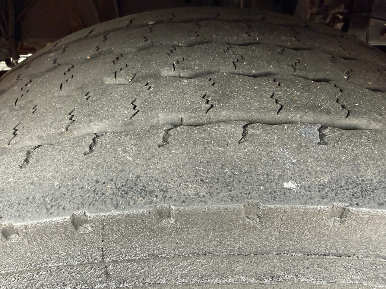 MAN TGS 26.360 6X2 Palfinger 27002 bis 26.5 Meter - Camion plateau, Camion grue: photos 4 MAN TGS 26.360 6X2 Palfinger 27002 bis 26.5 Meter - Camion plateau, Camion grue: photos 4