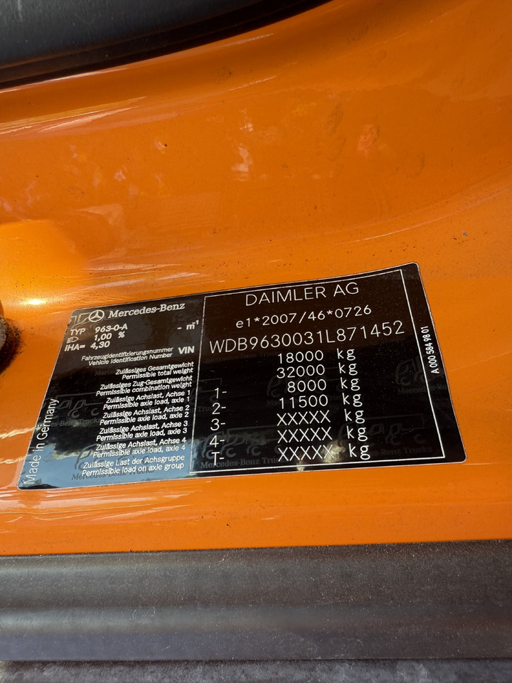 Mercedes-Benz Actros 1827 Kran Palfinger PK 9002 - Camion grue, Camion à rideaux coulissants: photos 3 Mercedes-Benz Actros 1827 Kran Palfinger PK 9002 - Camion grue, Camion à rideaux coulissants: photos 3