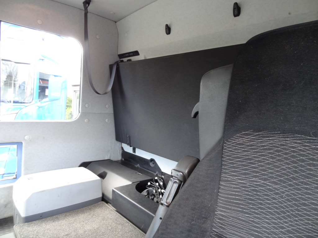 Mercedes-Benz Actros 2533 6X2 HMF 1820 Langmaterial - Camion plateau, Camion grue: photos 5 Mercedes-Benz Actros 2533 6X2 HMF 1820 Langmaterial - Camion plateau, Camion grue: photos 5