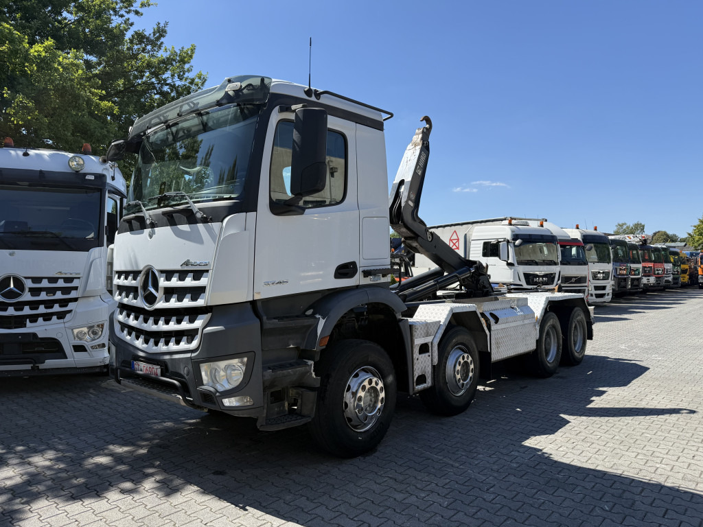 Mercedes-Benz Arocs 3245 K 8X4 Haken - Camion ampliroll: photos 1 Mercedes-Benz Arocs 3245 K 8X4 Haken - Camion ampliroll: photos 1
