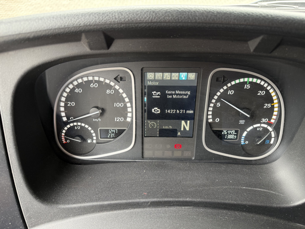 Mercedes-Benz Atego 821 Kran Palfinger PK4200 - Camion plateau, Camion grue: photos 5 Mercedes-Benz Atego 821 Kran Palfinger PK4200 - Camion plateau, Camion grue: photos 5