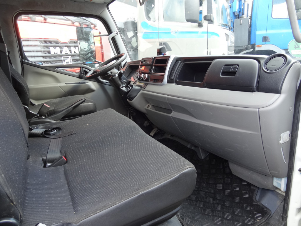 Mitsubishi Fuso 7C18 Meiller - Camion benne: photos 5 Mitsubishi Fuso 7C18 Meiller - Camion benne: photos 5