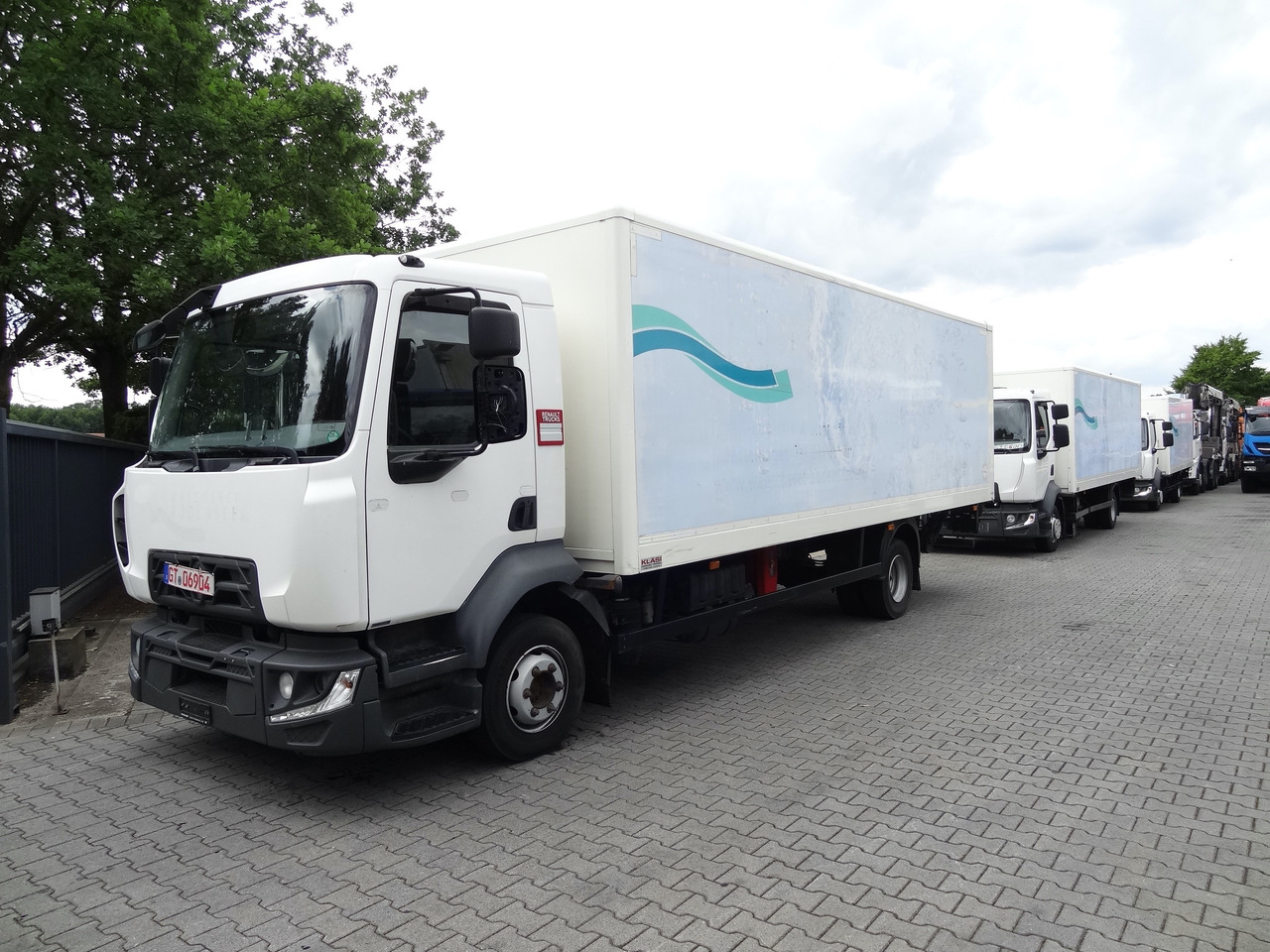 Renault D10.210 7m Koffer - Camion fourgon: photos 1 Renault D10.210 7m Koffer - Camion fourgon: photos 1