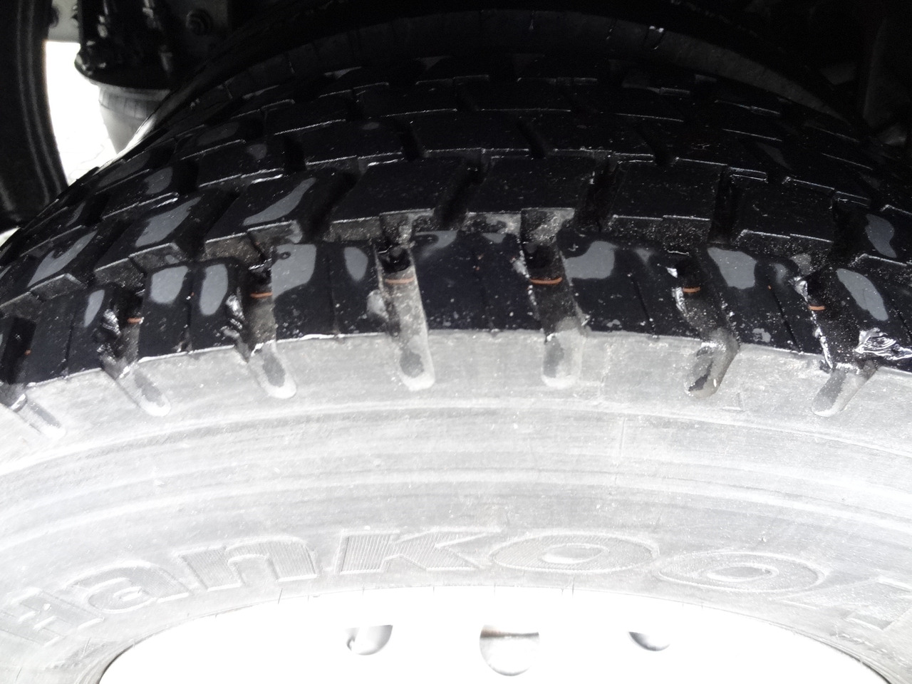 Renault Midlum 300.12 Fassi F80 - Camion plateau, Camion grue: photos 2 Renault Midlum 300.12 Fassi F80 - Camion plateau, Camion grue: photos 2