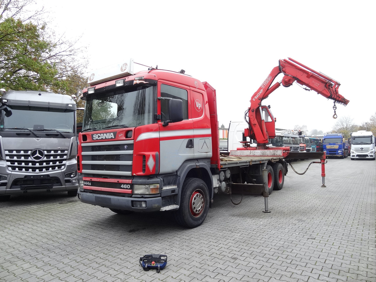 Camion grue, Camion plateau Scania R144 460 6X4 Fassi 360 bis 25 Meter: photos 12