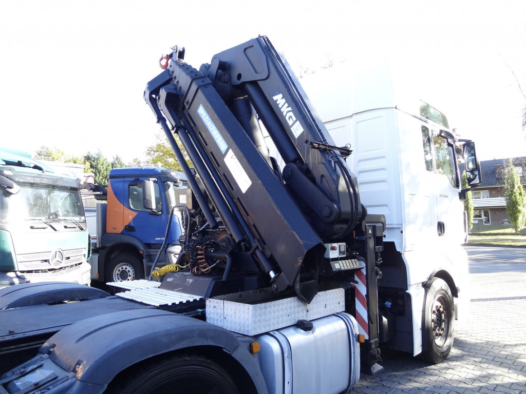 MAN TGX 33.480 6X4 Kran MKG 381 bis 20 Meter - Tracteur routier: photos 4 MAN TGX 33.480 6X4 Kran MKG 381 bis 20 Meter - Tracteur routier: photos 4
